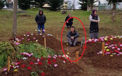 Hours after being released, man pictured sitting near graves of family members who died in traffic accident after visiting him in prison