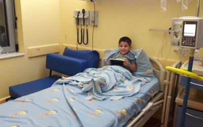 Turkish refugee father waits for papers to visit son diagnosed with cancer: report