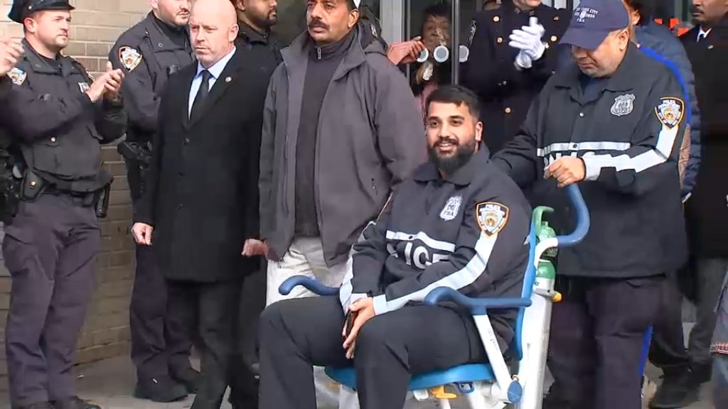 Neighbor dispute leaves 2 dead, NYPD officer wounded in Brownsville